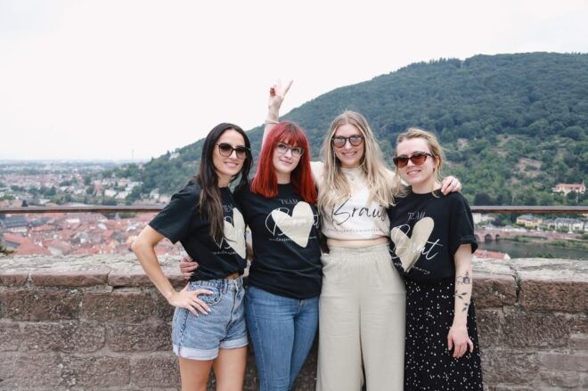 Photoshoot in Heidelberg - Recommended Outfits and Accessories