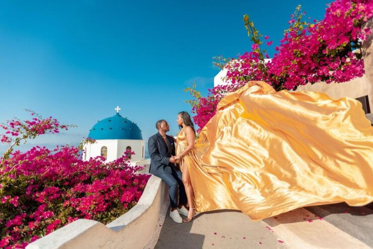 Photoshoot in Santorini With Flying Dress - Full Description