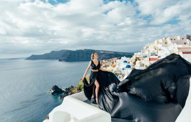 Photoshoot in Santorini With Flying Dress - Important Information