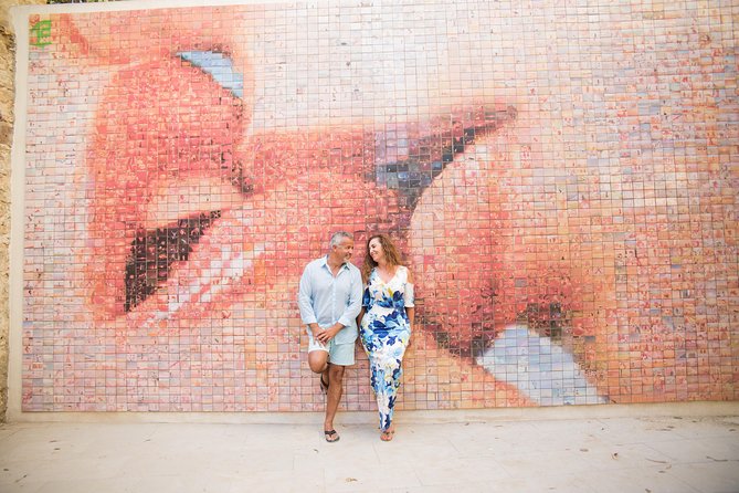Photoshoot Tour in Barcelona Secret Corners - Professional and Enjoyable