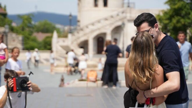 Photoshoot Tours With Professional Phototographer - Budapest - What to Expect
