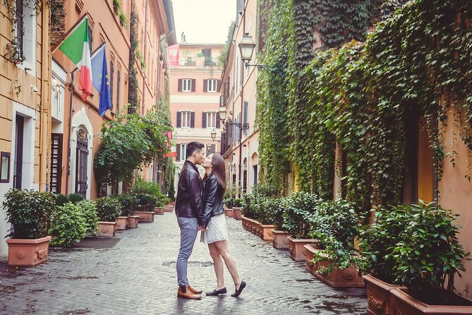 Phototour: Discover the Lights of Rome - Common Questions