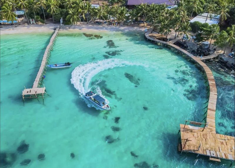 Phu Quoc Island Hopping Tour by Speedboat, Buffet Lunch & Sun World Cable Car - Optional sea walking and the Gam Ghi snorkel