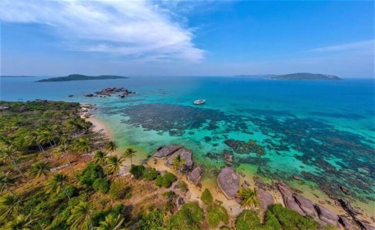 Phu Quoc: Luxury Snorkeling Trip by Speed Boat - Inclusions and Amenities
