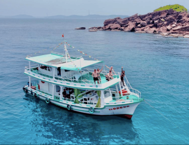 Phu Quoc Pro-Guided Coral Reef Diving Experience - Participant Requirements