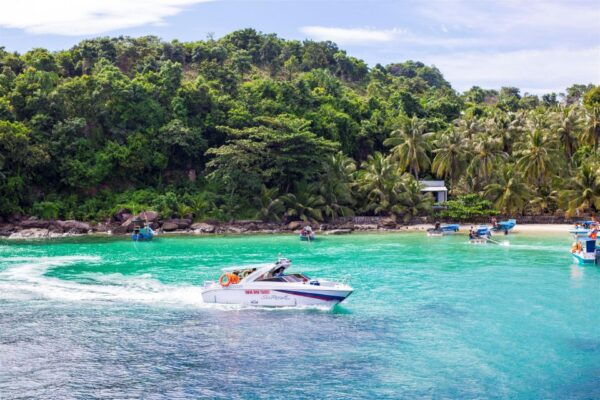 Phu Quoc: Speedboat Tour to 4 Islands in the South - The Sum Up