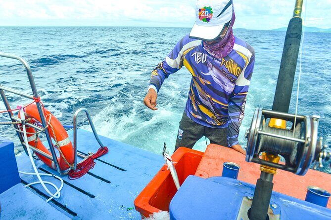 Phuket Bottom Fishing and Spinning Day Tour in the Andaman Sea - Analyzing the Value