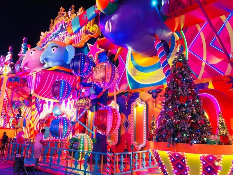 Phuket: Carnival Magic Experience Dinner with Show - Activities, Games, and Souvenirs