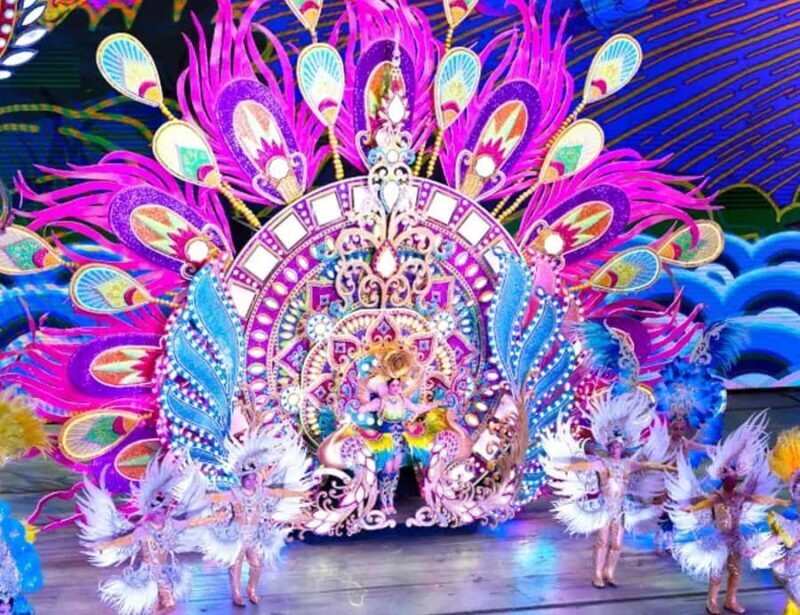 Phuket: Carnival Magic Show with Buffet Dinner - What Makes This Experience Stand Out