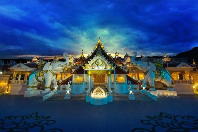 Phuket: Carnival Magic Ticket With Dinner and Transfer - Reviews and Feedback From Customers