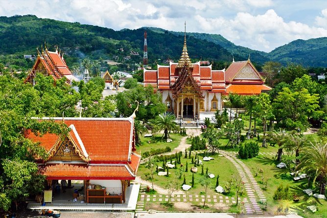 Phuket City and Sightseeing Tour - Indulging in Phukets Culinary Delights