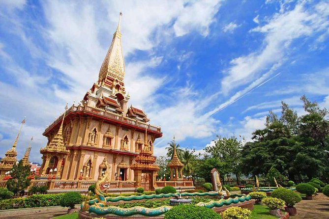 Phuket City and Sightseeing Tour With the Friendly Guide - Guides Expertise