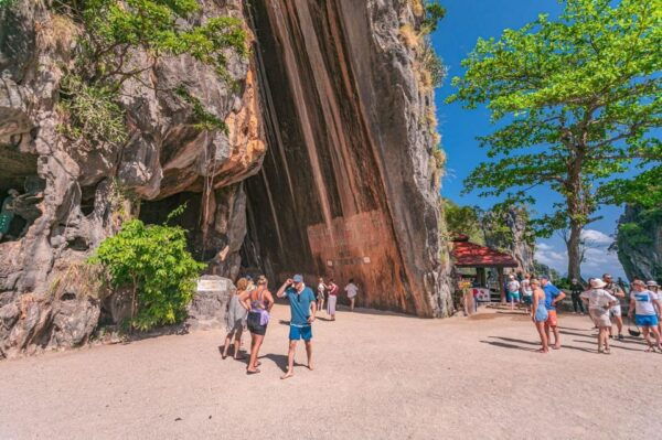 Phuket: Exclusive Trip 2 Days & 1 Night Phi Phi - James Bond - Travel Notices and Updates