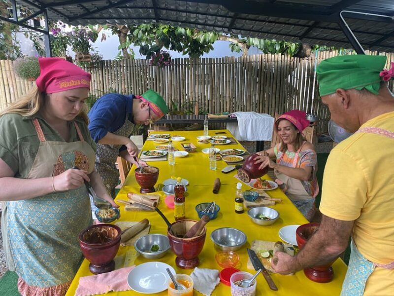 Phuket foodie tour+ Thai cooking class + Local food tasting - Lunch at a Local Thai Restaurant