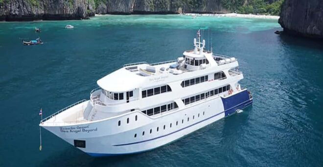 Phuket: Full-Day Trip to Phi Phi Islands by Ferry With Lunch - Inclusions and Amenities