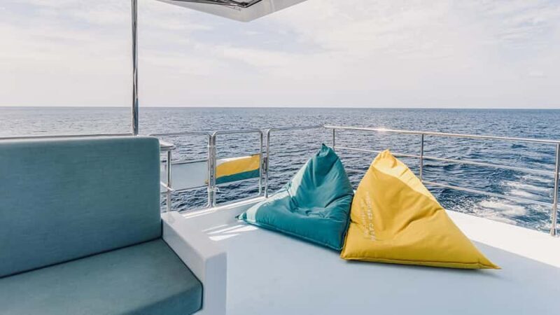 Phuket: Indigo Luxury Yacht to Phi Phi, Maya & Maithon - Food and Beverage