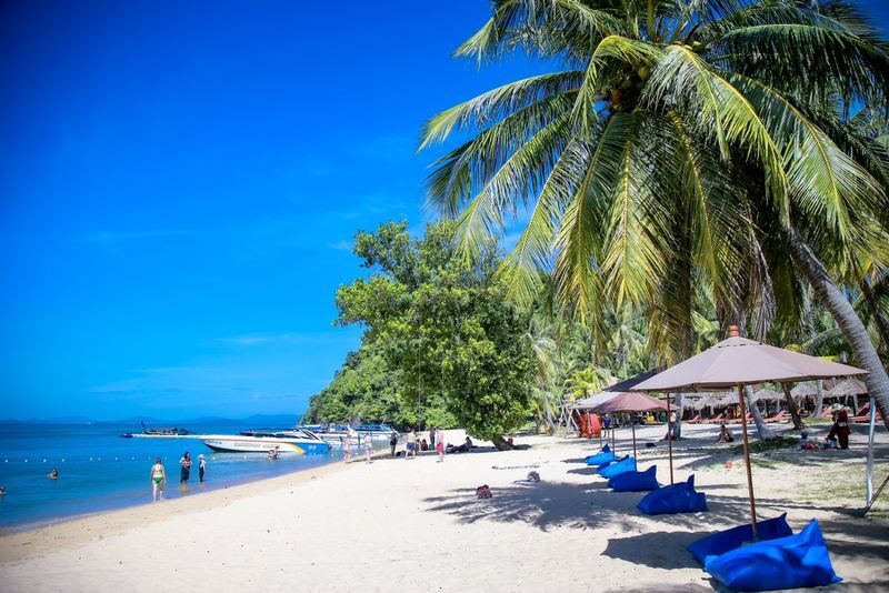 Phuket James Bond & Hong Islands One-Day Big Group Tour - Ko Tapu: the James Bond photo stop