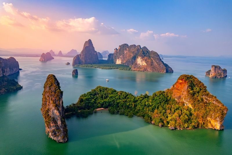 Phuket James Bond & Hong Islands One-Day Big Group Tour - Who this tour suits best