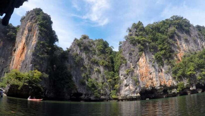 Phuket: James Bond Island Day Trip by Speedboat and Canoe - Kayaking and Sightseeing at Hong Island and Koh Yao Yai