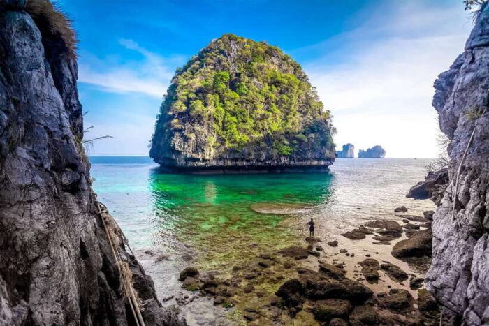 Phuket/Khao Lak: Snorkeling Trip to Phi Phi & Bamboo Islands - Exploring Loh Dalum Beach