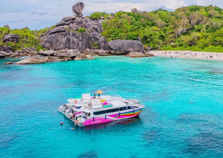 Phuket/Khaolak: Similan Islands Speed Catamaran Premium Trip - Included Services