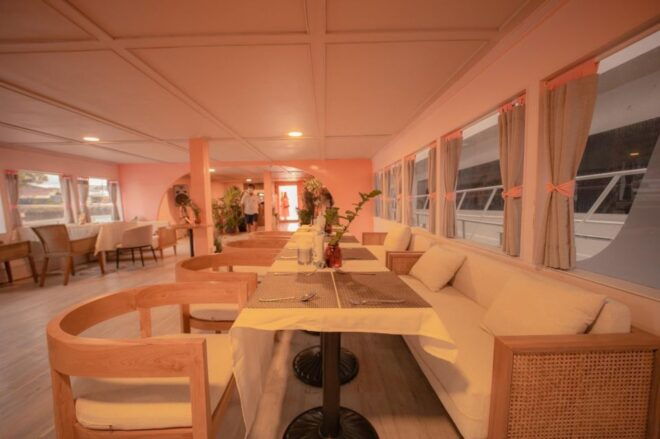 Phuket Ko Sire: Cruise With Live Music and 4-Course Dinner - Full Description