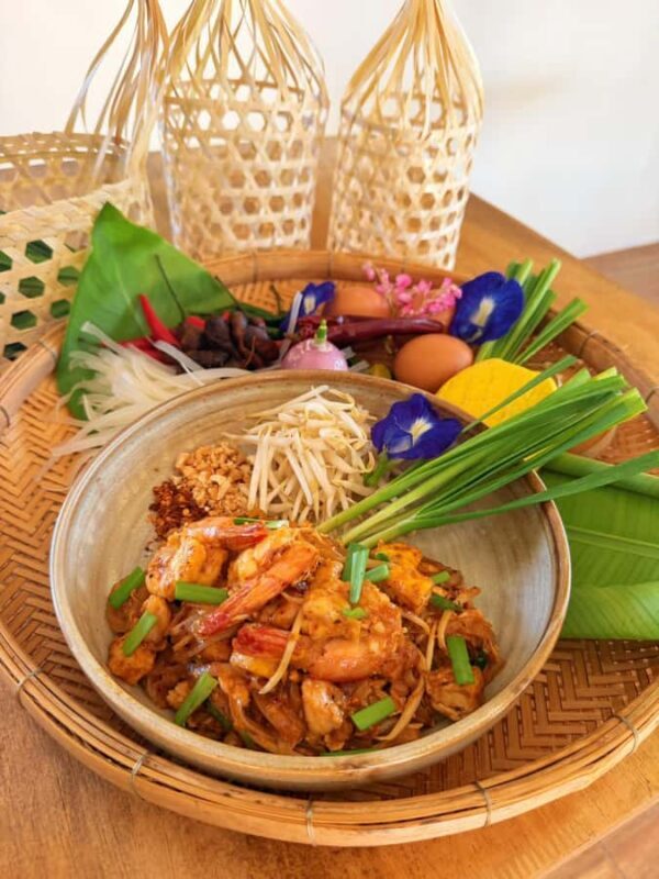 Phuket: Naidee Thai Cooking Class with Chef Ern - Deep Dive into the Experience