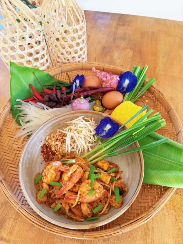 Phuket: Naidee Thai Cooking Class with Chef Ern - FAQ