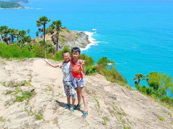 Phuket: Old Town, Chalong Temple, and Great Buddha Van Tour - Accessibility Options