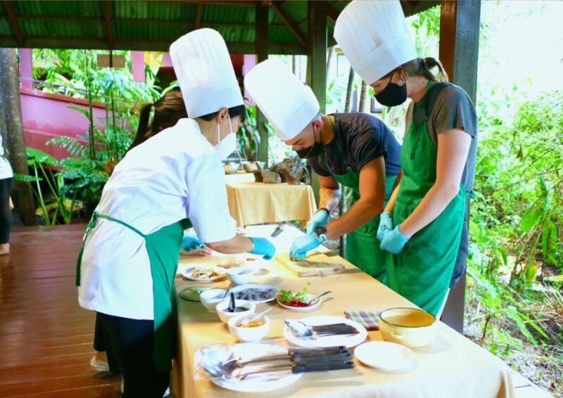 Phuket Old Town : Food | Art | Town :Travstore OG F.A.T Tour - Who Will Love This Experience?