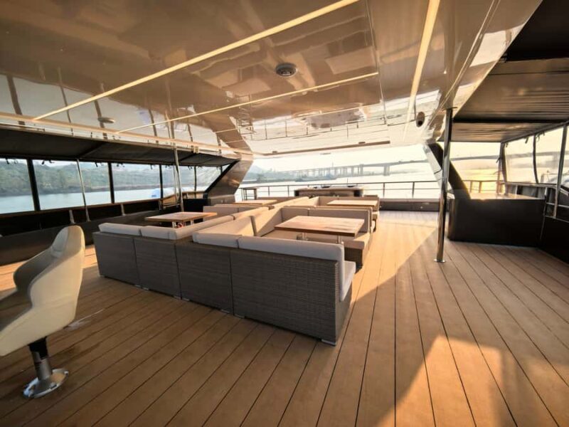 Phuket: Phi Phi Island Tour & Luxury Catamaran Party - Transportation, Timing, and Group Size