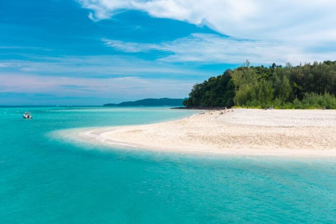 Phuket: Phi Phi Islands Day-Trip by Speed Catamaran - Buffet Lunch on Phi Phi Don