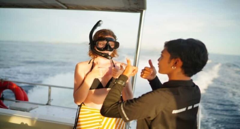 Phuket: Phi Phi, Maya and Maiton by Luxury Catamaran Trip - Food and Beverage