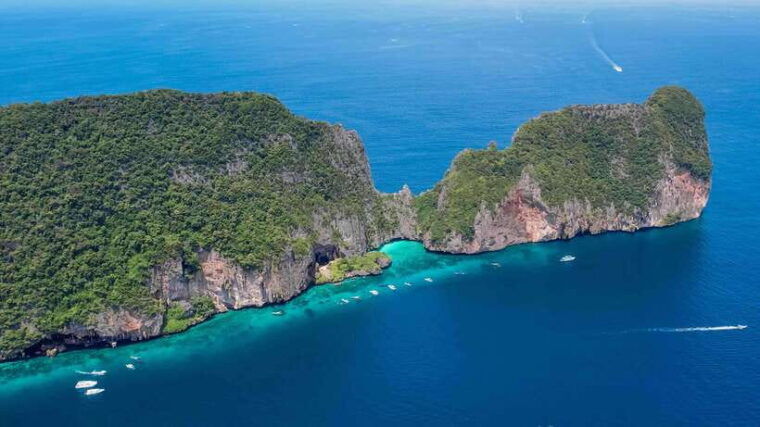 Phuket: Phi Phi, Maya & Bamboo By Premium Speed Catamaran - Snorkeling at Phi Phi Don