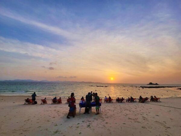 Phuket: Phi Phi Sunrise Boat Tour to Bamboo and Khai Island - Additional Tips and Recommendations