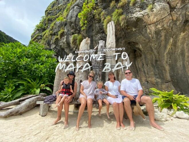 Phuket: Premium Day Trip to Phi Phi-Maya-Bamboo Island - Included Amenities