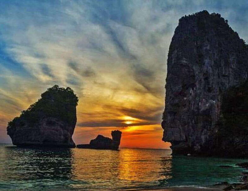 Phuket: Private Early Bird Charter to Phi Phi & Bamboo - Pricing and Inclusions