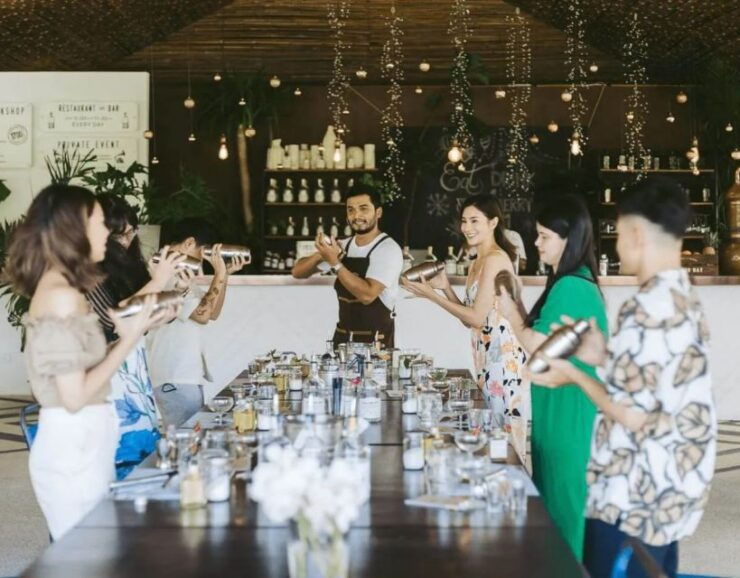 Phuket Rum Distillery Cocktail Workshop & Wat Chalong Temple - Experience Highlights