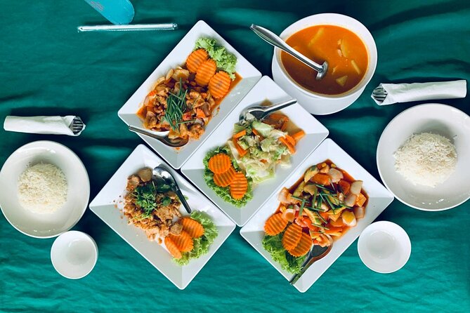 Phuket Sightseeing Tour With a Local Guide and Lunch - The Sum Up
