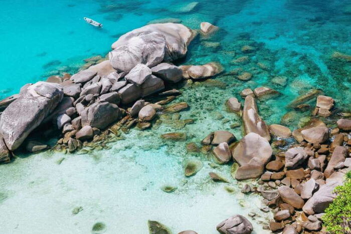 Phuket: Similan Islands Day Tour by Speedboat With Lunch - Dining and Refreshments