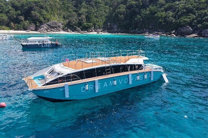 Phuket: Similan Islands Dream Voyager Speed Catamaran Tour - Crew & Guides: Friendly, Experienced, and Multi-lingual