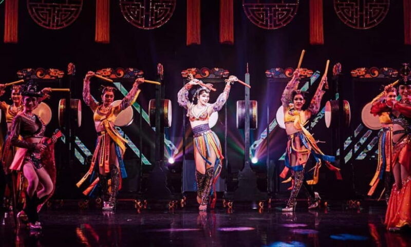 Phuket: Simon Cabaret Show Tickets Optional First 3 Rows - Good To Know