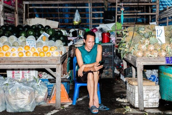 Phuket: Southern Flavours Food Tour With 15 Tastings - Rich Hokkien Noodles From a Local Restaurant