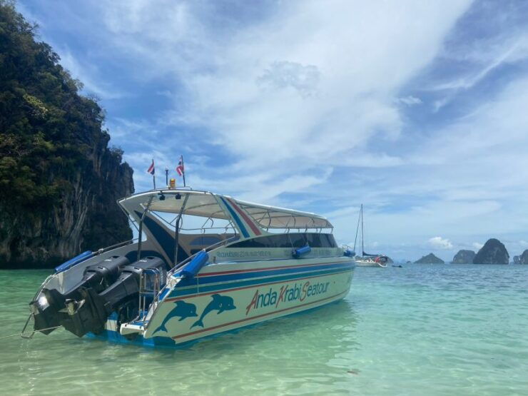 Phuket: Speedboat Transfer To/From Ko Phi Phi Don - Fast and Convenient Speedboat Ride