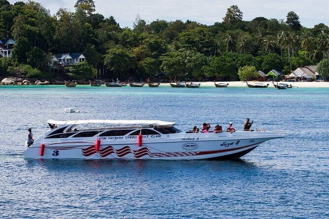 Phuket to Phi Phi Island High-Speed Transfer by Speedboat - A Detailed Look at the Speedboat Transfer Experience