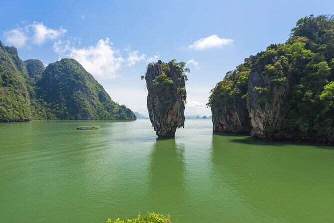 Phuket to Phi Phi Islands: Daytime Discovery Tour - Why You Might Love This Tour