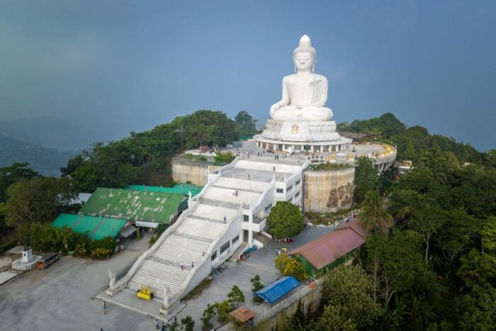 Phuket: Wat Chalong, Viewpoint, and Old Town Guided Tour - Important Information to Note