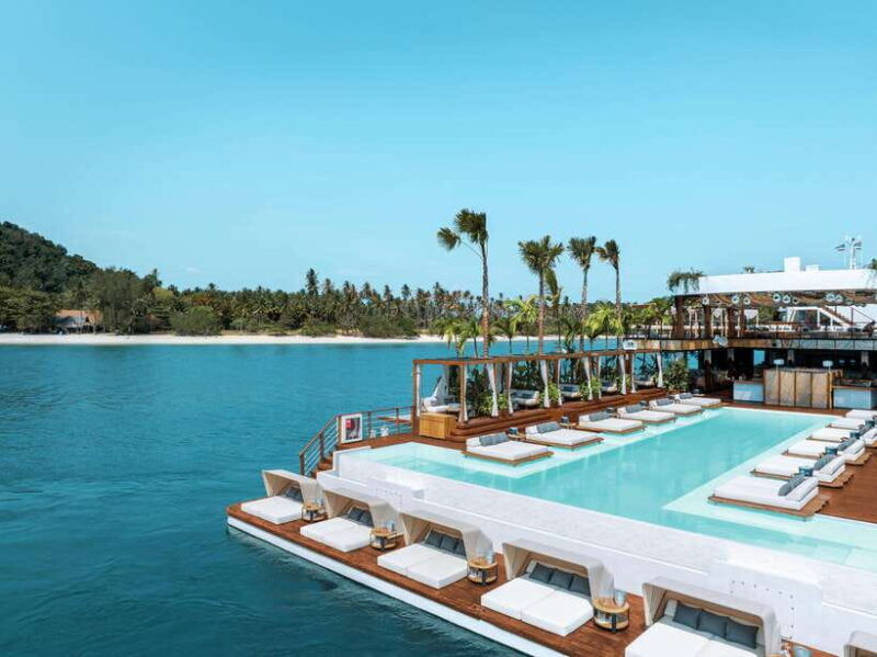 Phuket: YONA Floating Beach Club Day Experience - Unique Floating Experience