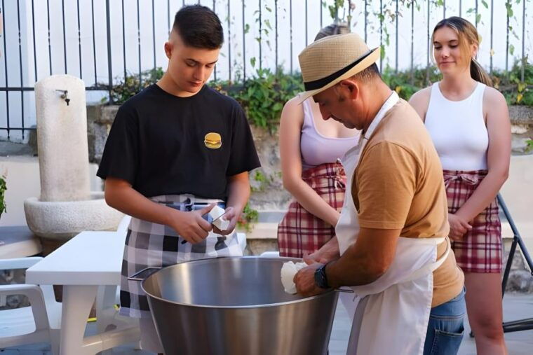 Pianillo: Make Gnocchi, Mozzarella, and Wine Tasting - Cultural Immersion