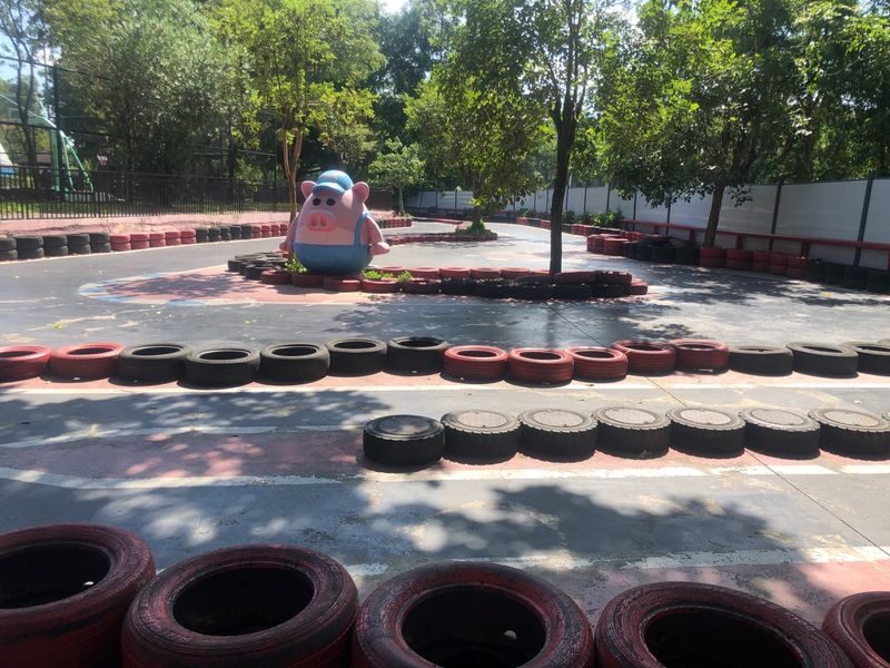 Piao Ka E-Tribe (Mission Hills Sports Commune Karting) - The children’s circuit and family visit